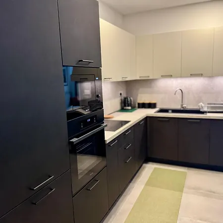 Make Yourself At Home-new And Warm 2br *