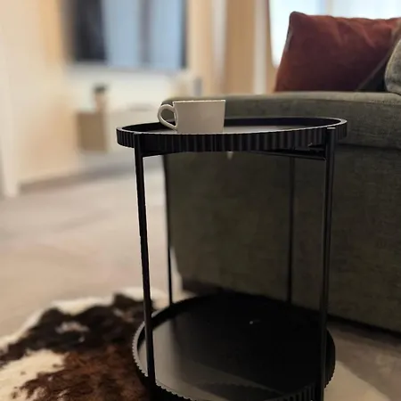 Make Yourself At Home-new And Warm 2br *